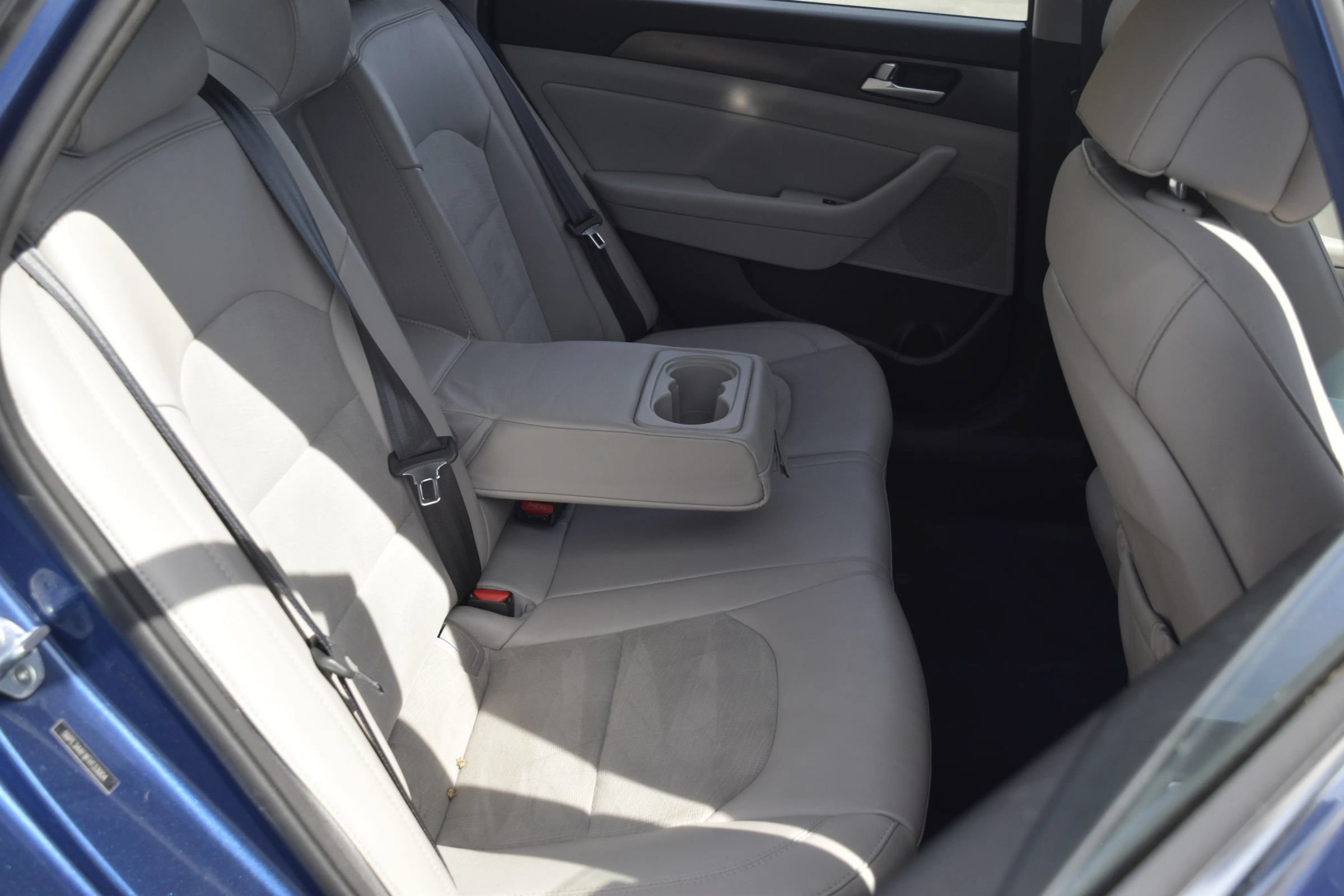 Used 2015 Hyundai Sonata Sport w/ Option Group 03 FWD image 8