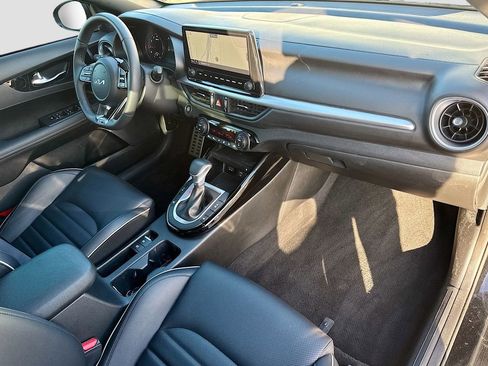 Used 2024 Kia Forte GT-Line w/ GT-Line Premium Package image 37