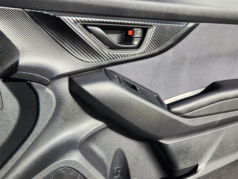 Used 2021 Subaru Crosstrek 2.0i Premium w/ Moonroof Package image 19