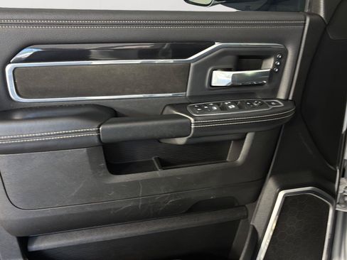 Used 2022 RAM 2500 Laramie AWD/4WD image 22
