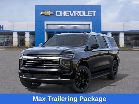 New 2026 Chevrolet Suburban LT w/ Comfort Package AWD/4WD image 7