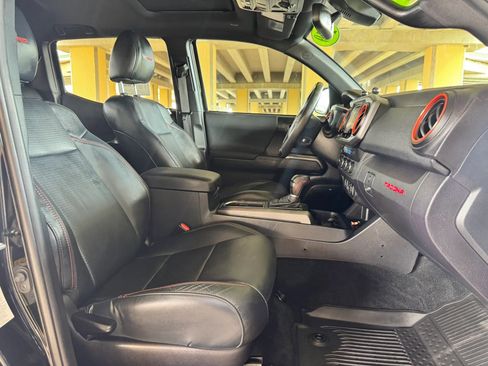 Used 2019 Toyota Tacoma TRD Pro AWD/4WD image 26