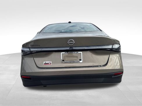 New 2026 Nissan Sentra SV w/ SV Convenience Package FWD image 5