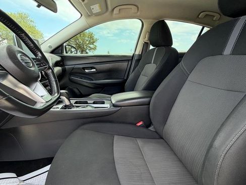 Used 2022 Nissan Sentra SV FWD image 10