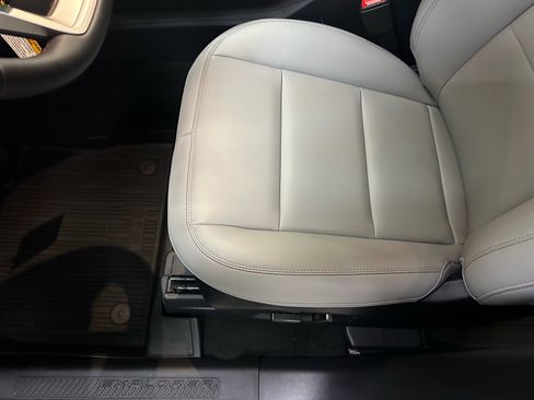 New 2026 Ford Explorer Active image 22