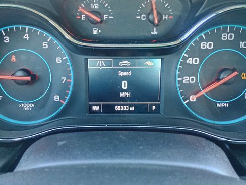 Used 2017 Chevrolet Cruze LS FWD image 10