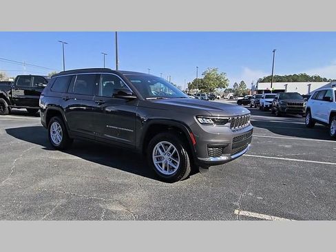 New 2026 Jeep Grand Cherokee L Laredo image 39