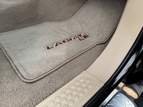 Used 2001 Ford F350 Lariat image 67