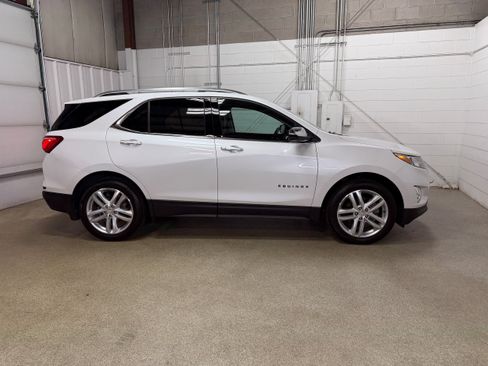 Used 2020 Chevrolet Equinox Premier AWD/4WD image 6