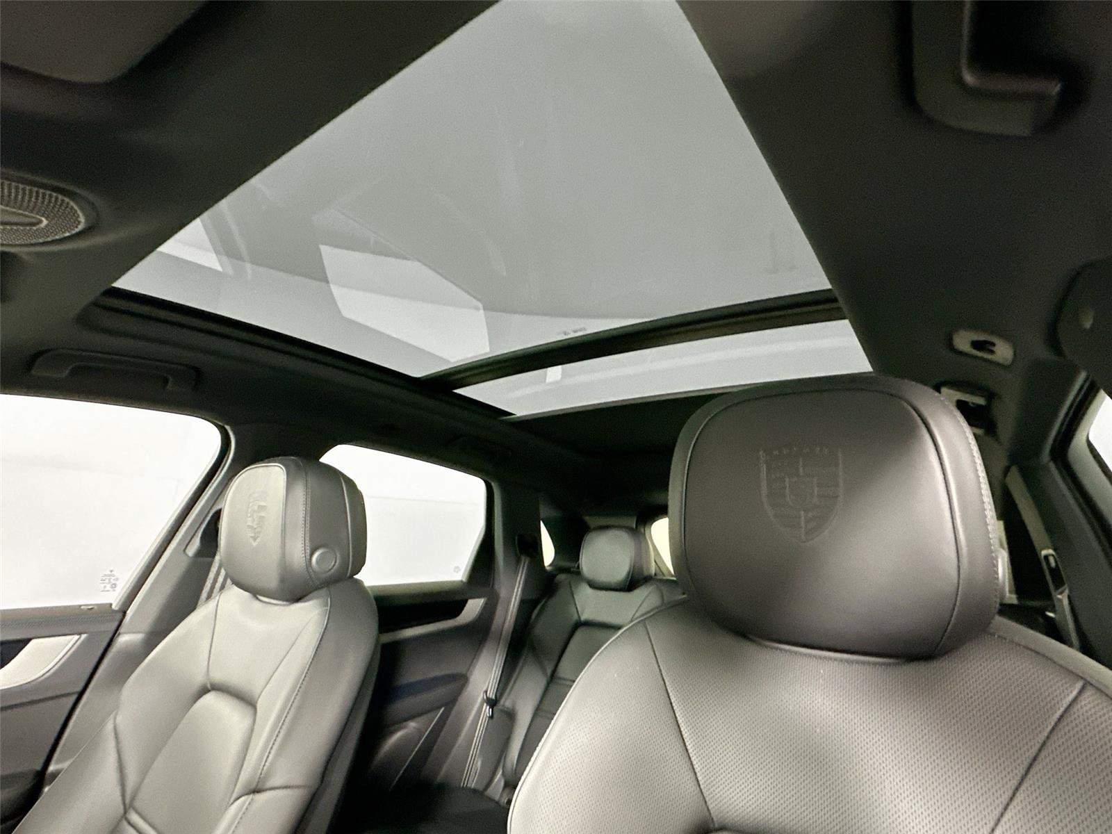 Certified 2026 Porsche Cayenne AWD/4WD image 34