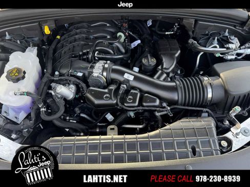 New 2025 Jeep Grand Cherokee Laredo X w/ Luxury Tech Group I image 22