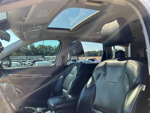 Used 2022 Kia Telluride S FWD image 10