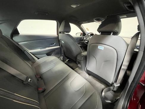 Used 2024 Hyundai Elantra SEL FWD image 12