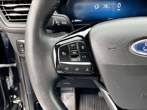 Used 2023 Ford Escape Platinum AWD/4WD image 17