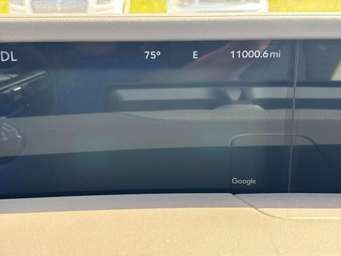 Used 2024 Lincoln Nautilus Reserve w/ Equipment Group 202A AWD/4WD image 18