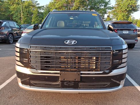 Used 2026 Hyundai Palisade Calligraphy AWD/4WD image 3