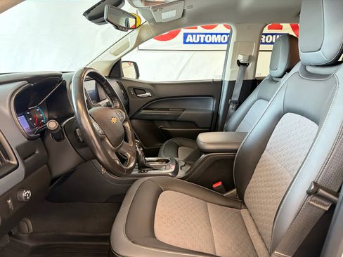 Used 2022 Chevrolet Colorado Z71 w/ Safety Package image 12