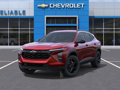 New 2026 Chevrolet Trax LT w/ Driver Confidence Package FWD image 6