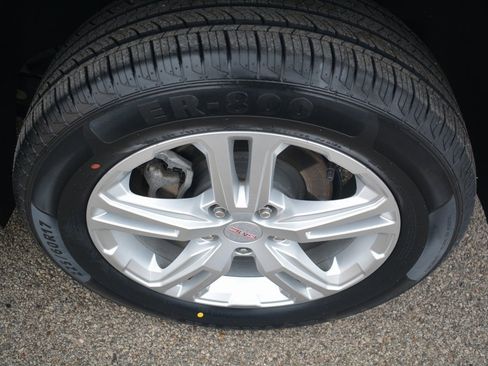 Used 2020 GMC Terrain SLE image 22