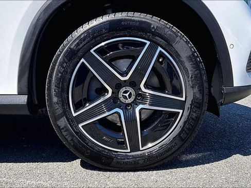 Used 2026 Mercedes-Benz GLC 300 4MATIC image 9