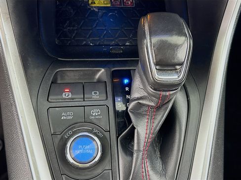 Used 2024 Toyota RAV4 XSE AWD/4WD image 18