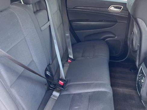 Certified 2016 Jeep Grand Cherokee Laredo w/ Quick Order Package 23E image 14