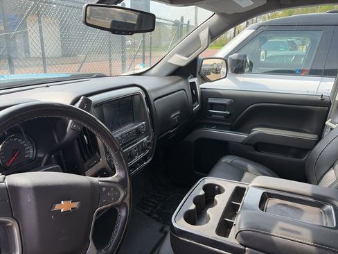 Used 2018 Chevrolet Silverado 1500 LT w/ All Star Edition image 8