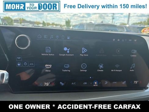 Used 2025 Chevrolet Traverse LT image 20