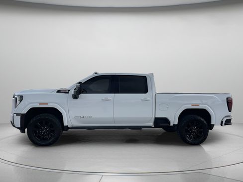 Used 2024 GMC Sierra 2500 AT4 w/ AT4 Premium Plus Package AWD/4WD image 5