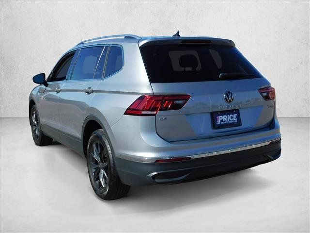 Used 2024 Volkswagen Tiguan SE AWD/4WD image 13