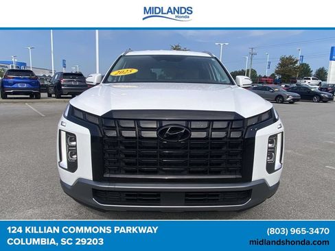 Used 2025 Hyundai Palisade SEL FWD image 2
