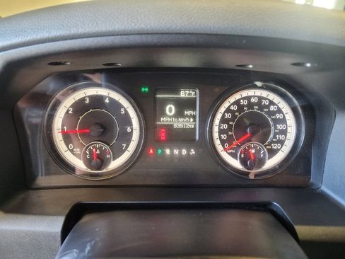 Used 2016 RAM 1500 Tradesman AWD/4WD image 23