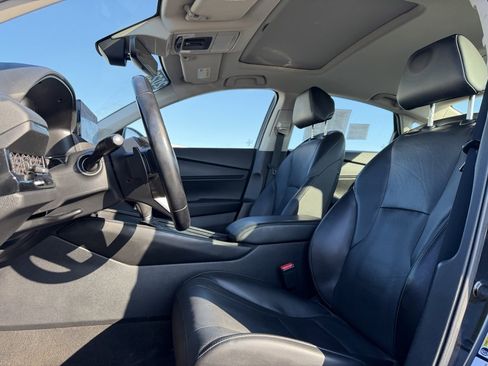 Used 2023 Honda Accord Touring image 15