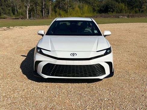 New 2026 Toyota Camry SE w/ Convenience Package image 2