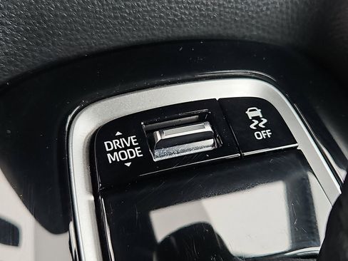 Used 2023 Toyota Corolla SE w/ Carpet Mat Package (TMS) image 21