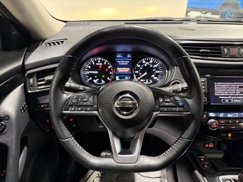 Used 2019 Nissan Rogue SL FWD image 9