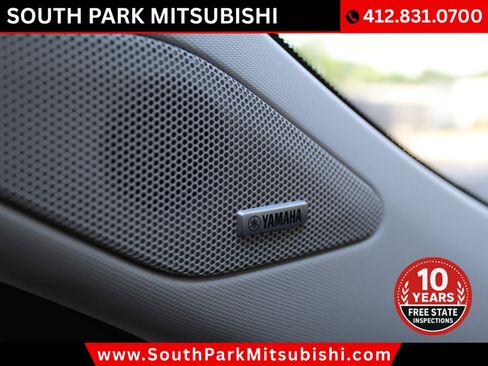 New 2025 Mitsubishi Outlander SEL image 25