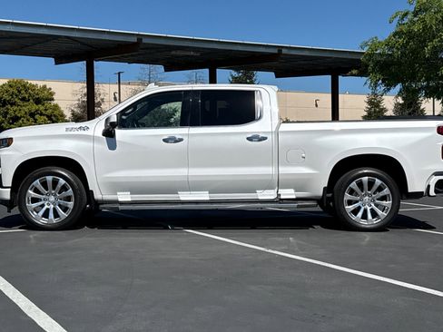 Used 2019 Chevrolet Silverado 1500 High Country w/ Technology Package image 8