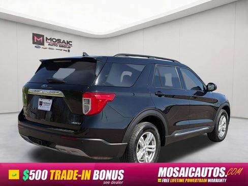 Used 2023 Ford Explorer XLT w/ Equipment Group 202A AWD/4WD image 4