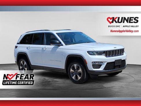 Used 2023 Jeep Grand Cherokee 4WD 4xe image 1