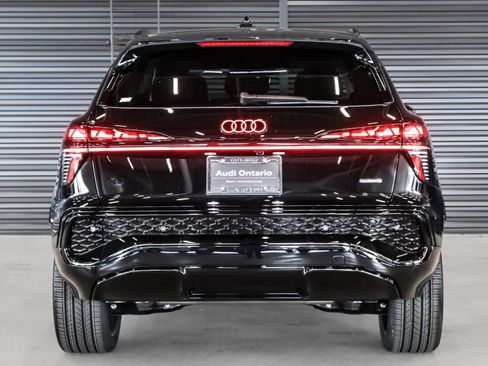 New 2026 Audi Q3 quattro 2.0T AWD/4WD image 15
