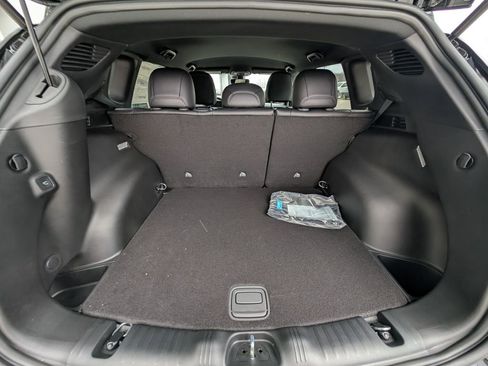 New 2026 Jeep Compass Trailhawk image 11