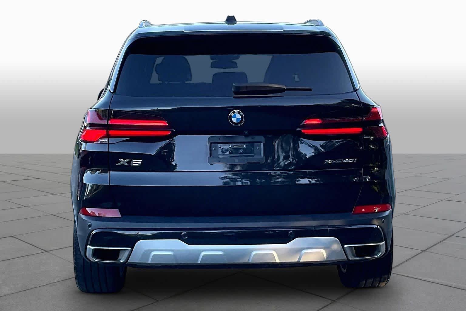 Used 2024 BMW X5 xDrive40i w/ Executive Package AWD/4WD image 4