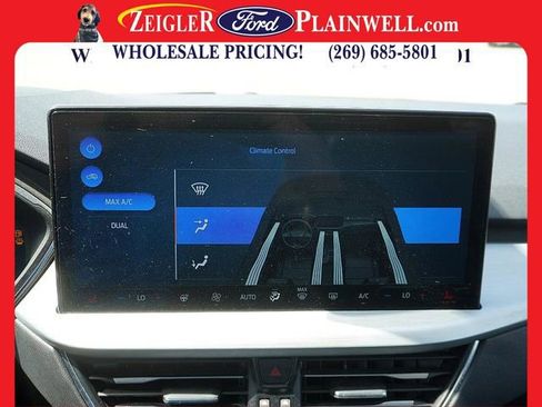 Used 2023 Ford Escape Platinum image 22