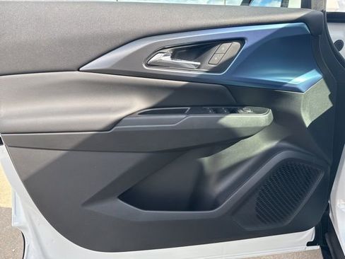 New 2026 Chevrolet Equinox EV LT image 21