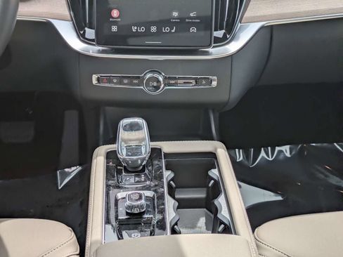 New 2026 Volvo XC90 T8 Plus w/ Protection Package AWD/4WD image 21