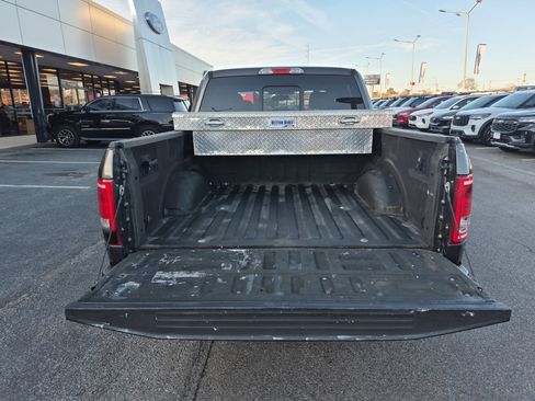 Used 2015 Ford F150 XLT w/ Equipment Group 302A Luxury image 7