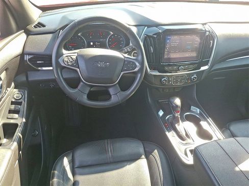 Used 2022 Chevrolet Traverse RS w/ LPO, Cargo Package image 2