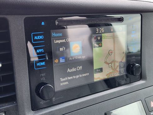 Used 2015 Toyota Sienna XLE w/ XLE Navigation Package FWD image 19