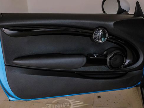 Used 2019 MINI Cooper S image 35